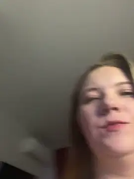 Snapshot of DistrictGirl chatting on 03-24-26, 03:23 DistrictGirl online show from 03-24-26, 03:23