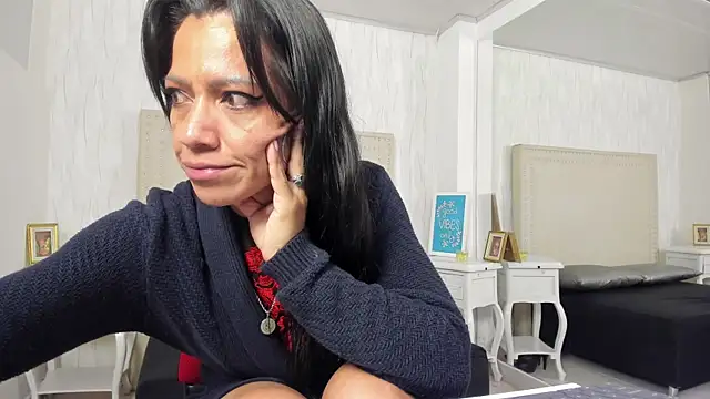 FernandaAvilax online show from 05-14-26, 06:32