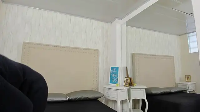 FernandaAvilax online show from 05-13-26, 06:26