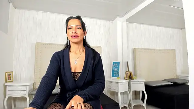 FernandaAvilax online show from 05-10-26, 07:23