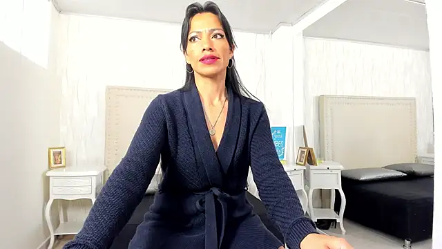 FernandaAvilax online show from 05-11-26, 07:33