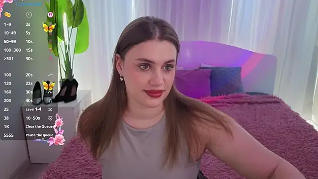 Snapshot of Milana_Monroe chatting on 06-04-26, 04:11 Milana Monroe online show from 06-04-26, 04:11