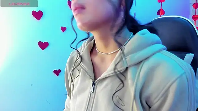 Snapshot of angell_cooper8 chatting on 02-19-26, 06:38 angell cooper8 online show from 02-19-26, 06:38