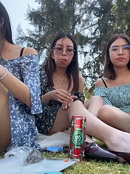 Snapshot of mila699_ chatting on 02-19-26, 08:06 mila699 online show from 02-19-26, 08:06