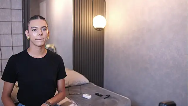 Luxa Velvet online show from 04-02-26, 02:13