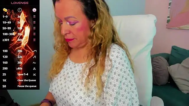 Ivonne 4 online show from 03-13-26, 01:05