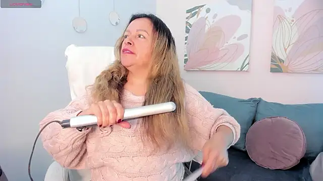 Ivonne 4 online show from 03-04-26, 12:35