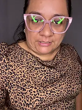 Melanny69x online show from 05-05-26, 06:16