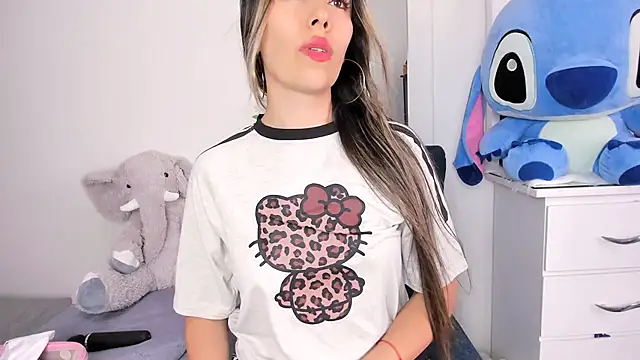Ariana-Cobos online show from 05-24-26, 06:19