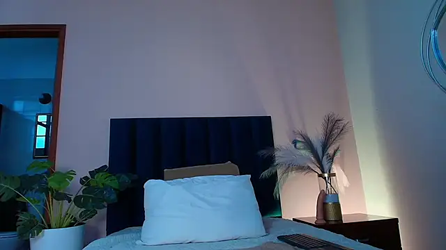 KatrionaNyx online show from 04-30-26, 09:08