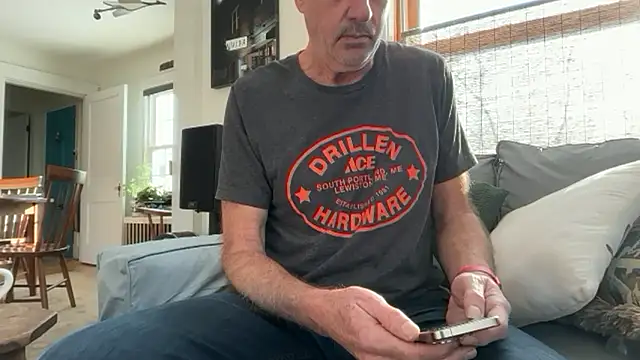 Snapshot of Guy__Grey chatting on 02-26-26, 01:22 Guy Grey online show from 02-26-26, 01:22