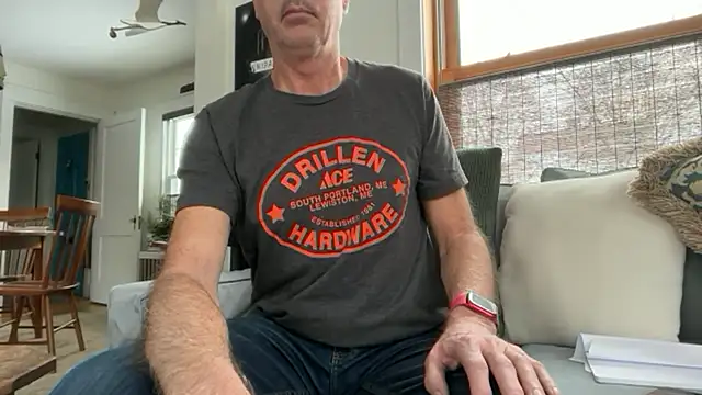 Snapshot of Guy__Grey chatting on 02-25-26, 12:38 Guy Grey online show from 02-25-26, 12:38