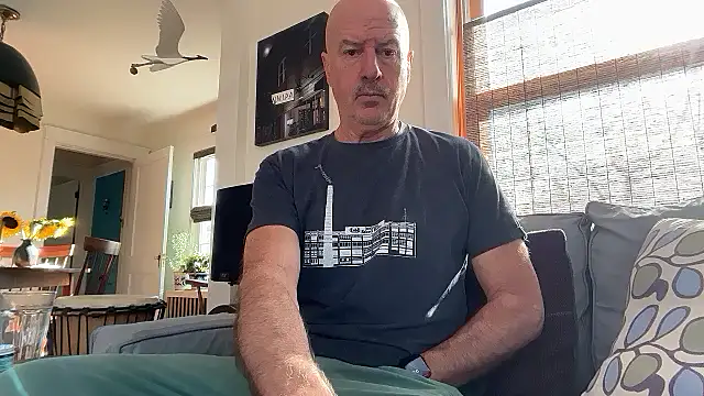 Guy  Grey online show from 03-25-26, 01:21