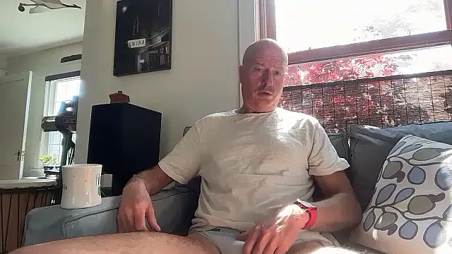 Guy  Grey online show from 06-01-26, 01:22