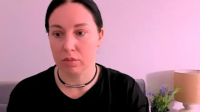 MiaFair online show from 04-28-26, 03:16