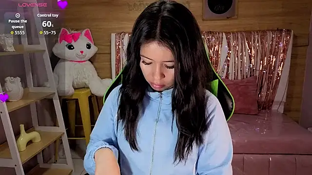 Kylia a online show from 04-12-26, 01:03