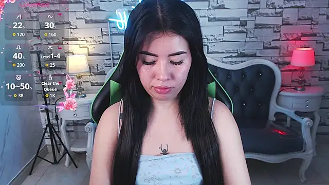 Snapshot of Kylia_a chatting on 06-24-26, 02:15 Kylia a online show from 06-24-26, 02:15