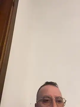 Snapshot of cristian_anal88 chatting on 02-21-26, 01:57 cristian anal88 online show from 02-21-26, 01:57