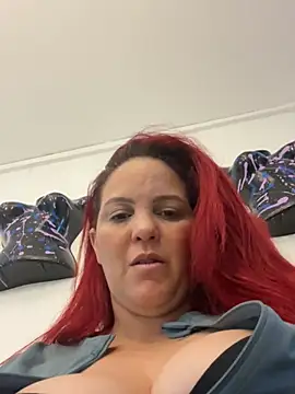 Snapshot of Eva_milfxxx chatting on 04-18-26, 12:35 Eva milfxxx online show from 04-18-26, 12:35
