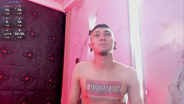 Snapshot of Logan_and_Reachel chatting on 02-26-26, 07:25 Logan and Reachel online show from 02-26-26, 07:25