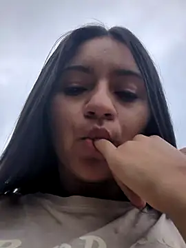 DulceCaroX online show from 04-09-26, 06:47