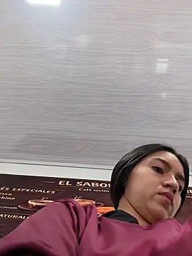 DulceCaroX online show from 05-27-26, 01:18