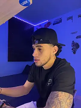 TOMAS CONOR online show from 03-15-26, 01:34