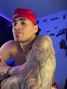 TOMAS CONOR online show from 02-21-26, 06:04