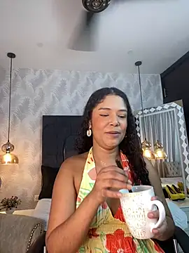 Miaafoxx   online show from 02-28-26, 07:24