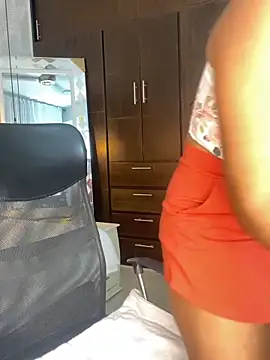 Miaafoxx   online show from 03-19-26, 07:36