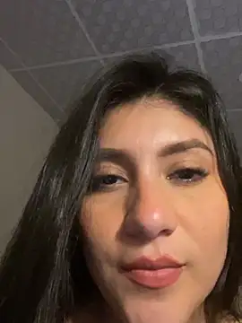 latinasoftie online show from 06-26-26, 04:07