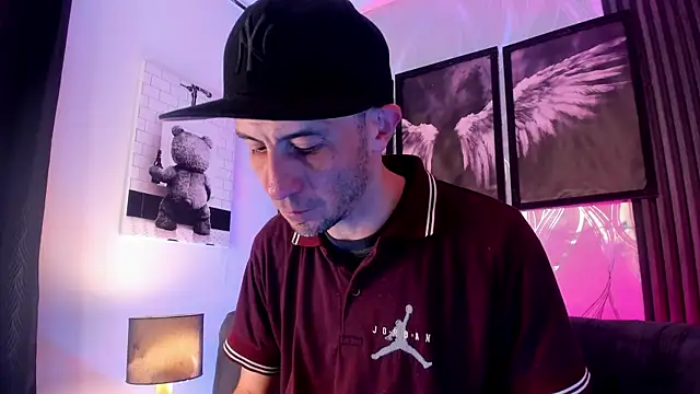 Milanwhite  online show from 02-26-26, 11:43