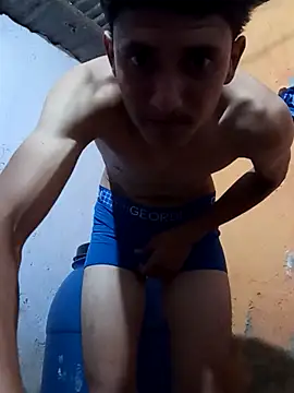 Snapshot of sexoduro_1 chatting on 02-26-26, 02:11 sexoduro 1 online show from 02-26-26, 02:11