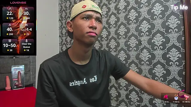 Little Twink19x online show from 04-10-26, 07:21