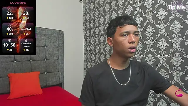 Little Twink19x online show from 03-19-26, 07:14