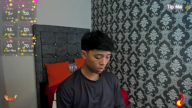 Snapshot of Little_Twink19x chatting on 07-16-26, 07:44 Little Twink19x online show from 07-16-26, 07:44