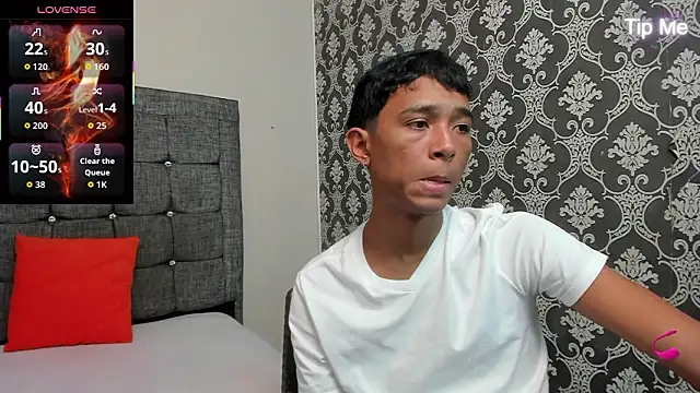 Little Twink19x online show from 03-17-26, 07:28