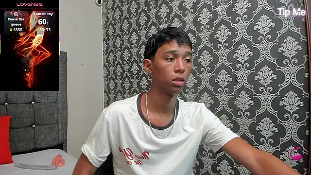 Little Twink19x online show from 03-20-26, 07:15