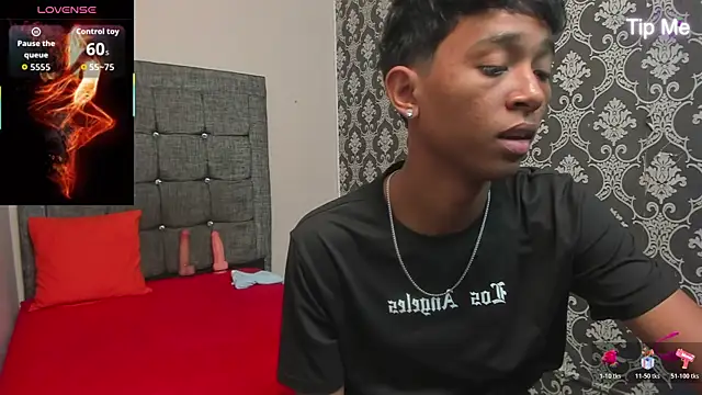 Little Twink19x online show from 04-15-26, 07:18