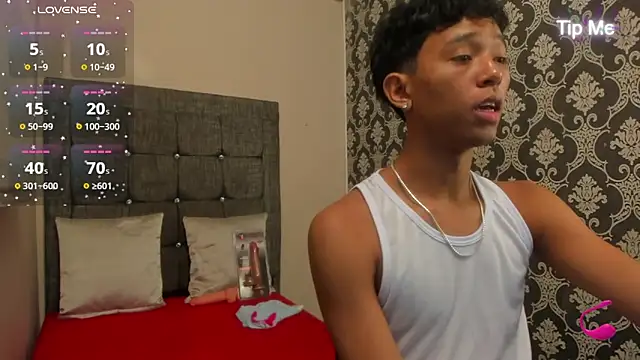 Little Twink19x online show from 05-12-26, 07:09