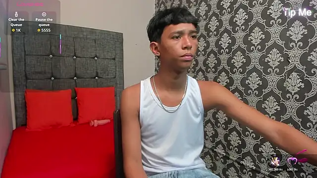 Little Twink19x online show from 04-23-26, 07:26