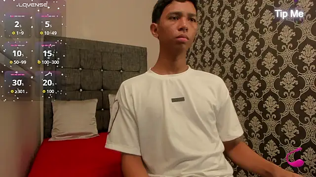 Little Twink19x online show from 05-08-26, 07:39