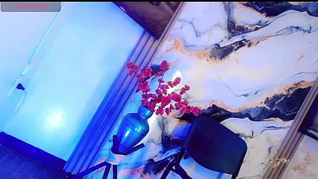 Alondra Wile online show from 04-09-26, 07:31