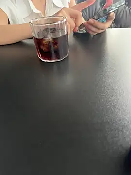 zhuendong000001 online show from 04-18-26, 09:33