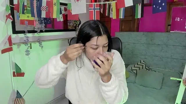 Aysha winxs online show from 06-18-26, 03:27