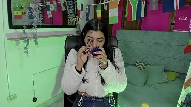 Aysha winxs online show from 06-25-26, 03:26