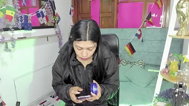 Aysha winxs online show from 06-19-26, 03:23