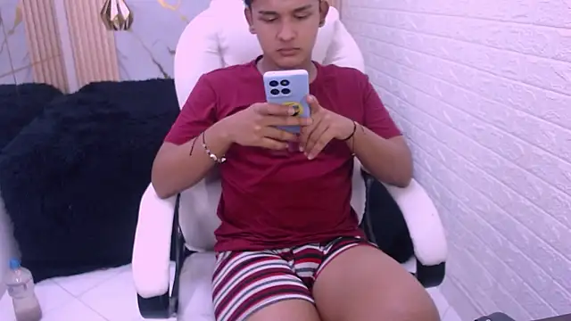 velvet o online show from 02-28-26, 04:23