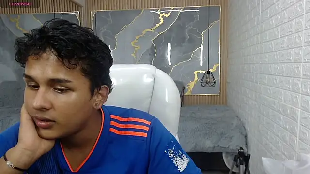 velvet o online show from 03-02-26, 04:13