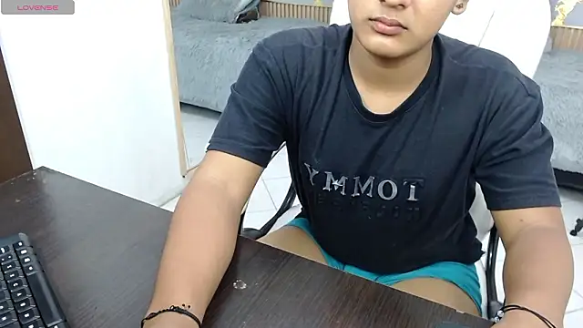 velvet o online show from 02-25-26, 03:40